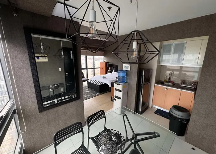 Modern At Naia Terminal 3 Apartment